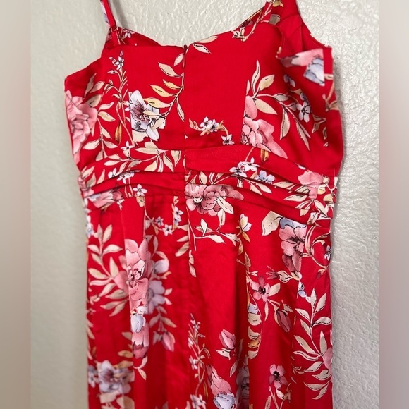 NWOT My Favorite Day Red Floral Print Tulip Skirt Midi Dress - Picture 6 of 10